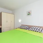 Ivona Na 1. Katu Appartamento *